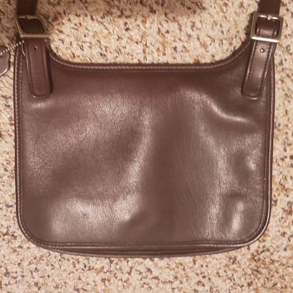 Coach Vintage leather dark brown crossbody bag - Picture 3 of 6